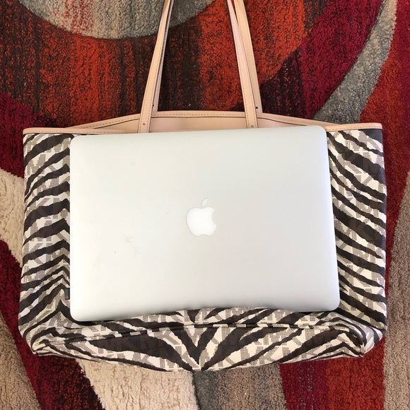 MK laptop tote - Picture 4 of 4